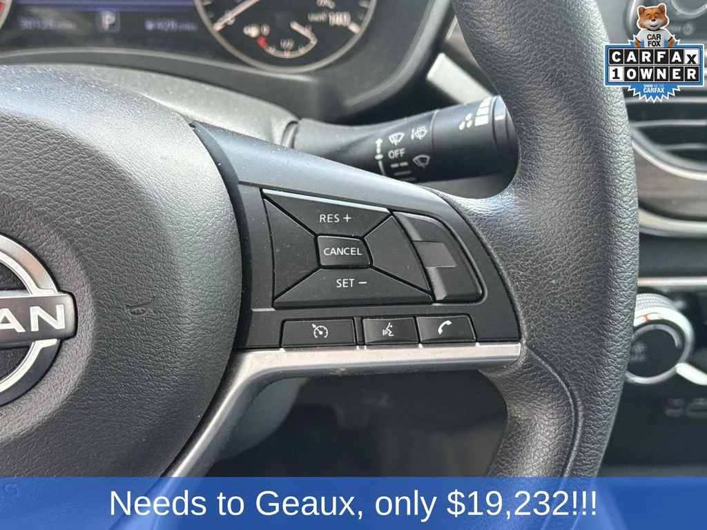 Used 2025 White Nissan 2.5 SV image 37
