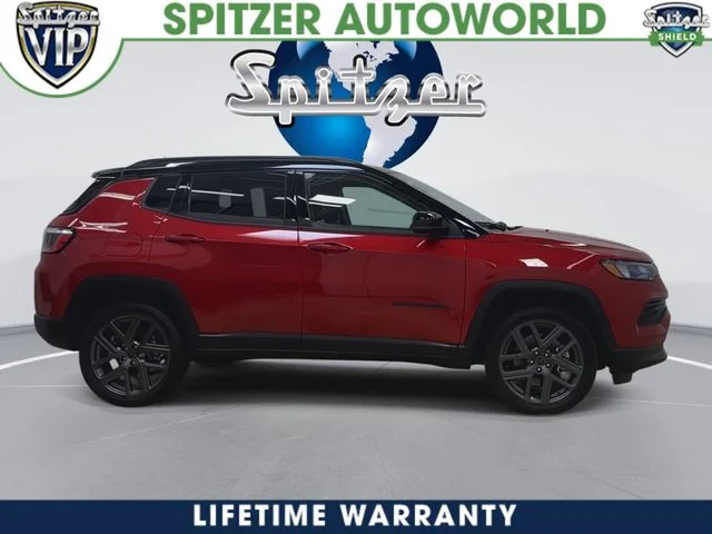 New 2026 Red Hot Pearl-Coat Exterior Paint Jeep Limited image 9