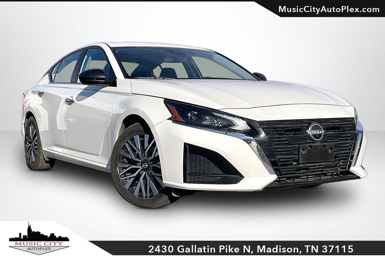 2025 Nissan Altima SV