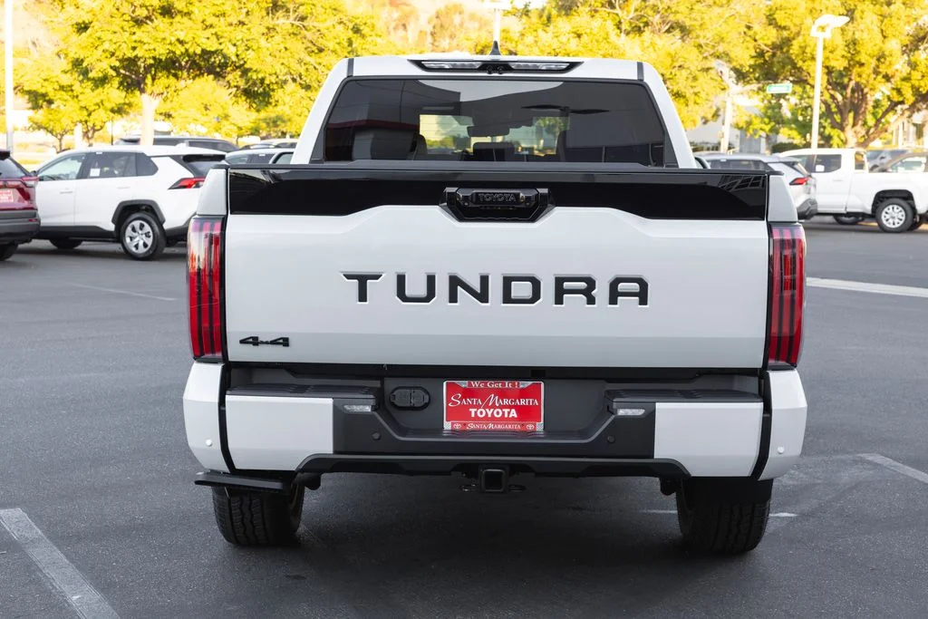 New 2026 Wind Chill Pearl <sup>1</sup> Toyota Tundra Platinum image 5