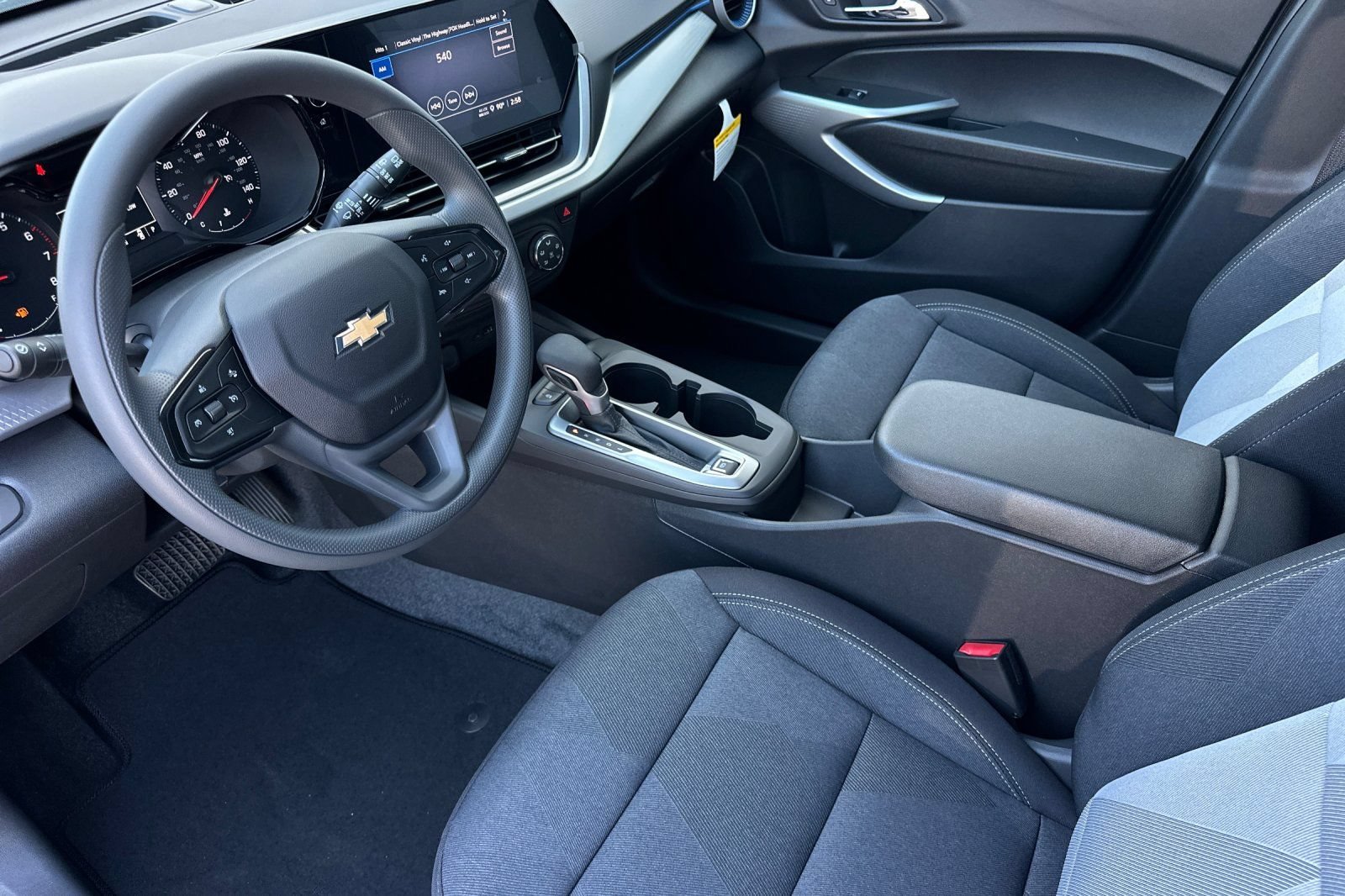 2026 Chevrolet Trax LS - Photo 10