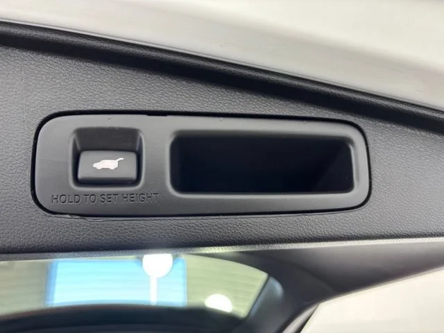 Used 2019 White Honda EX-L image 18