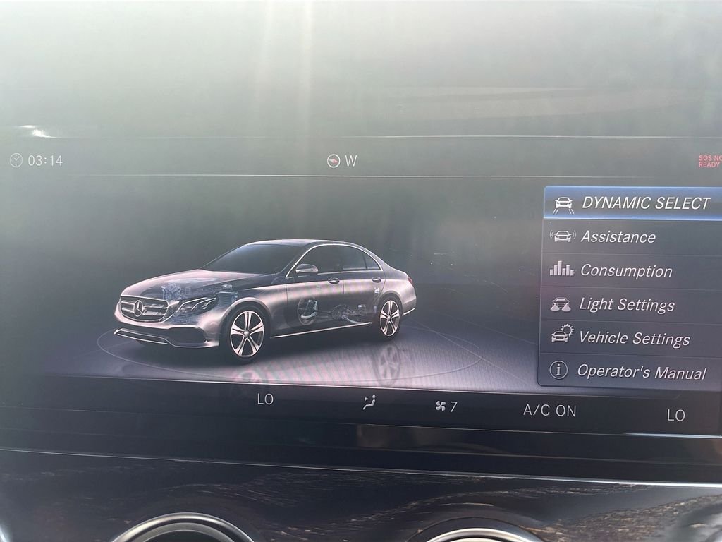 Used 2018  Mercedes-Benz E 300 image 31