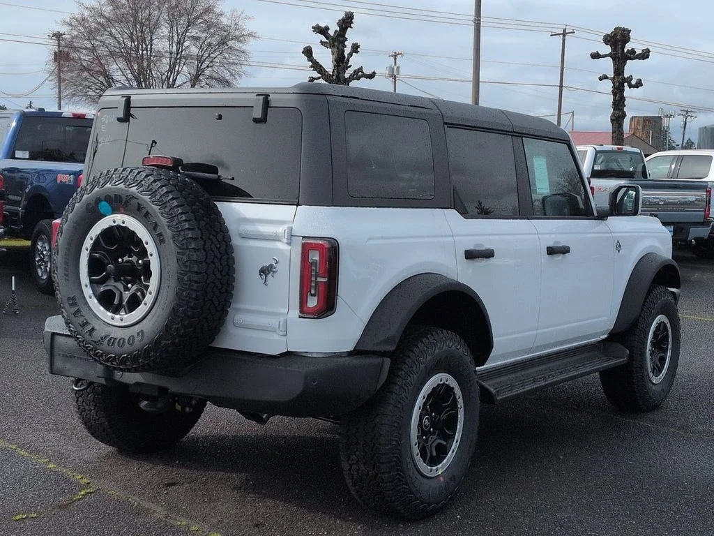New 2026 White Ford Outer Banks image 5
