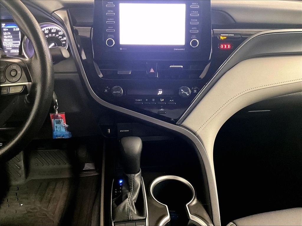 Used 2023 White Toyota LE image 25