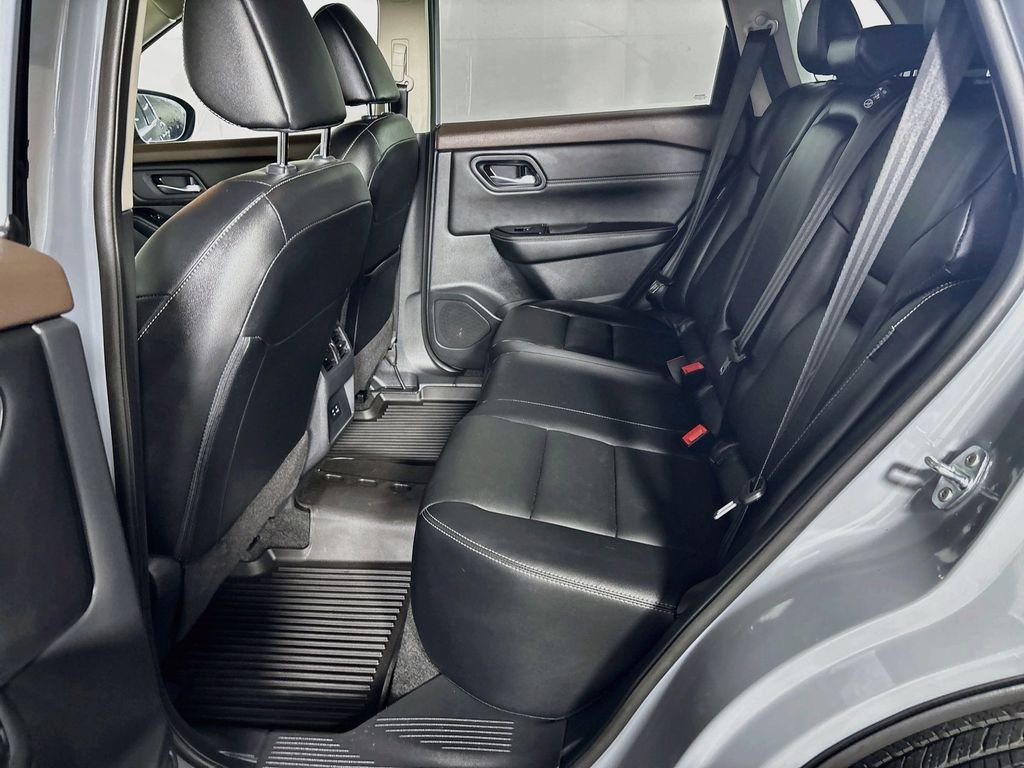 Used 2023 Gray Nissan SL image 20