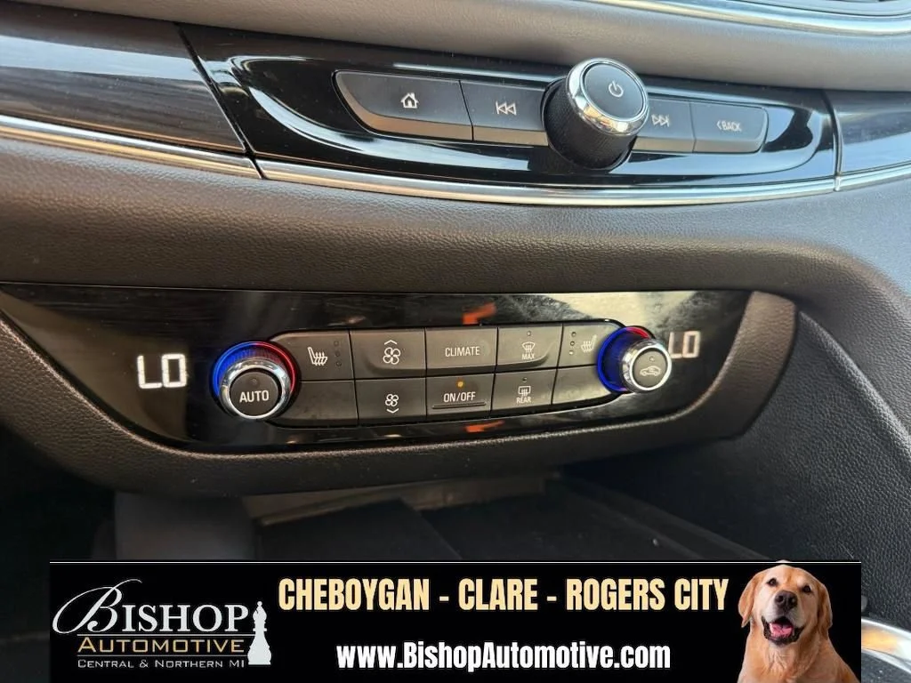 Pre-Owned 2024 Buick Enclave Essence image 28