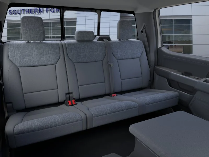 New 2026 Oxford White Ford XLT image 34