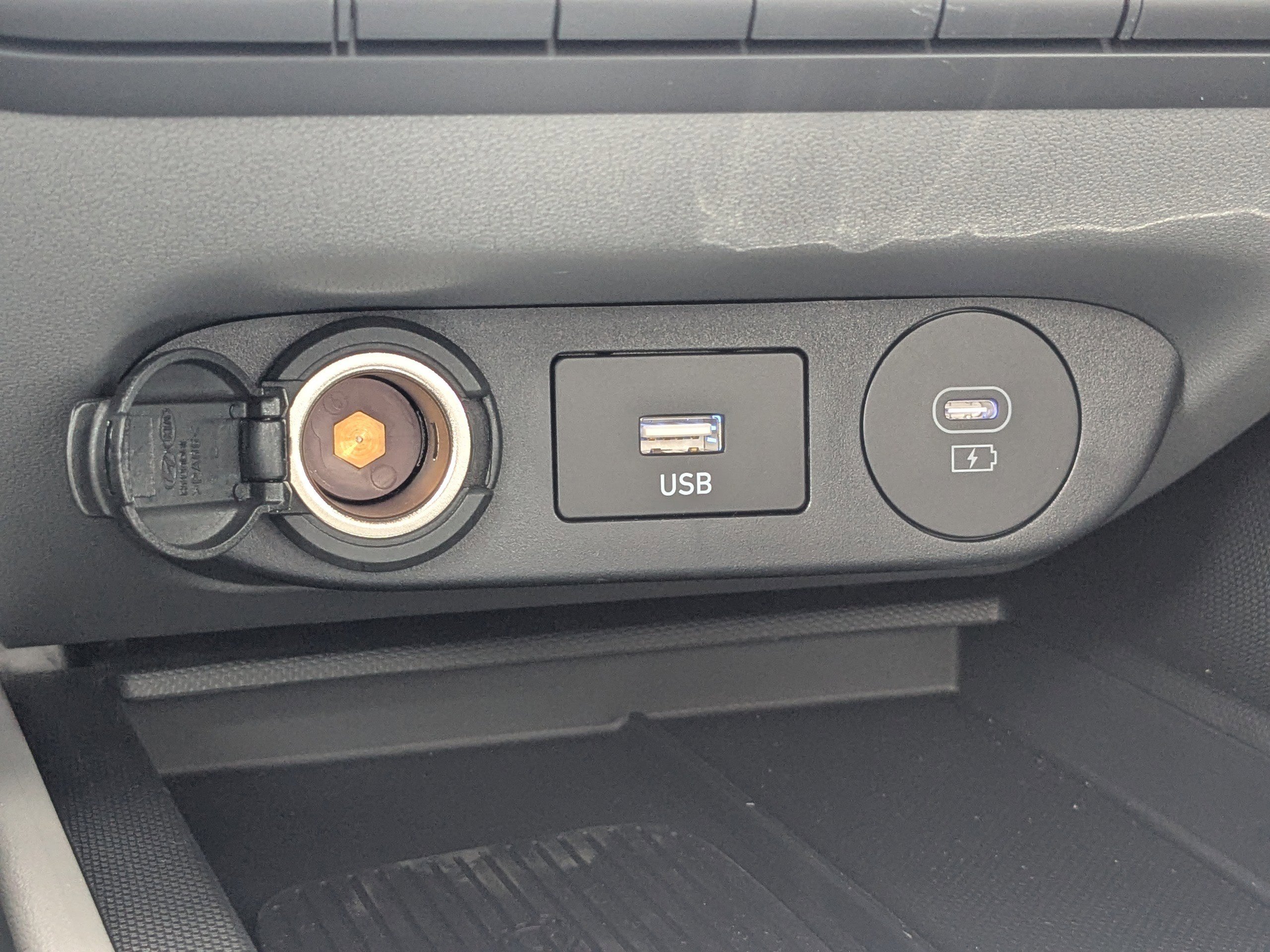 New 2025 Fluid Metal Hyundai SEL Sport image 24