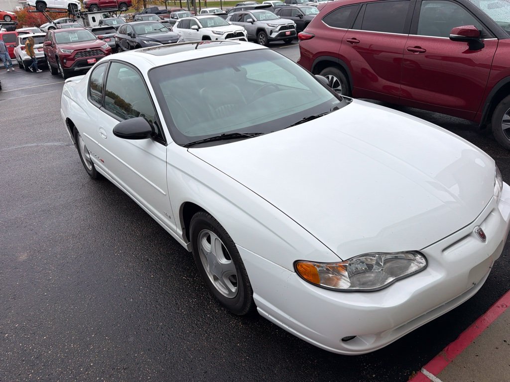 Used 2000 White Chevrolet SS image 5