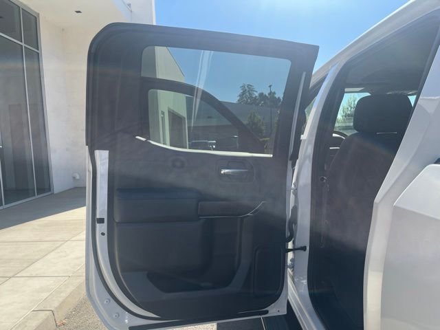 Used 2019 White GMC Denali image 10