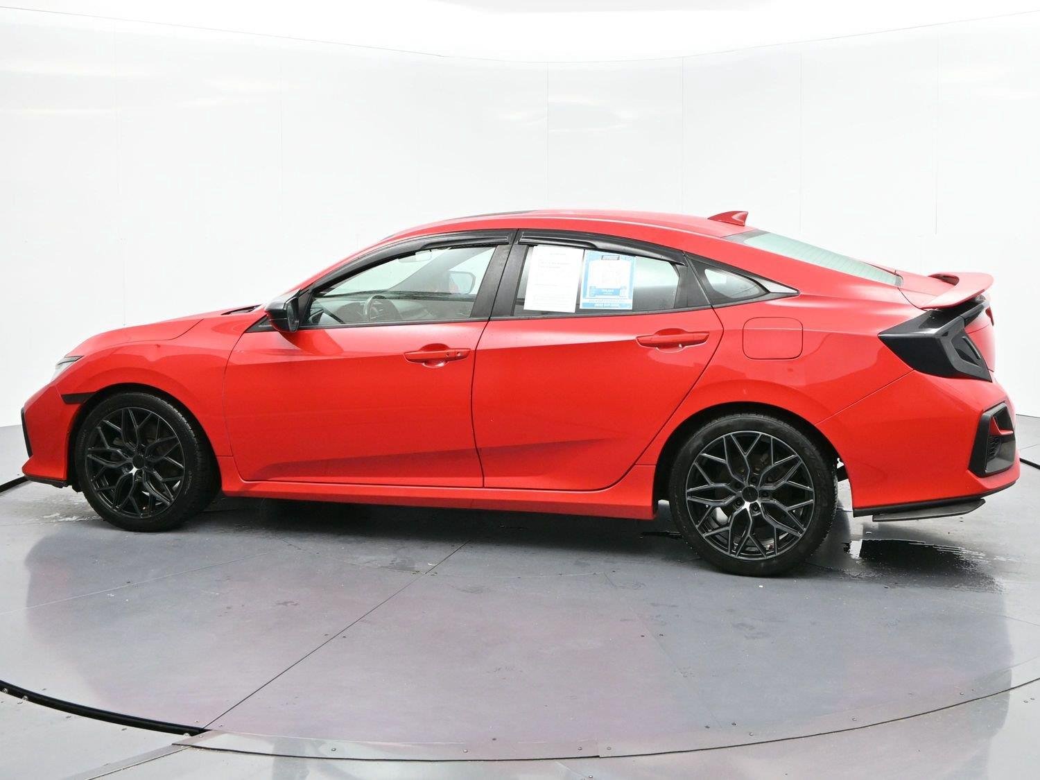 Used 2020 Rallye Red Honda SI image 5
