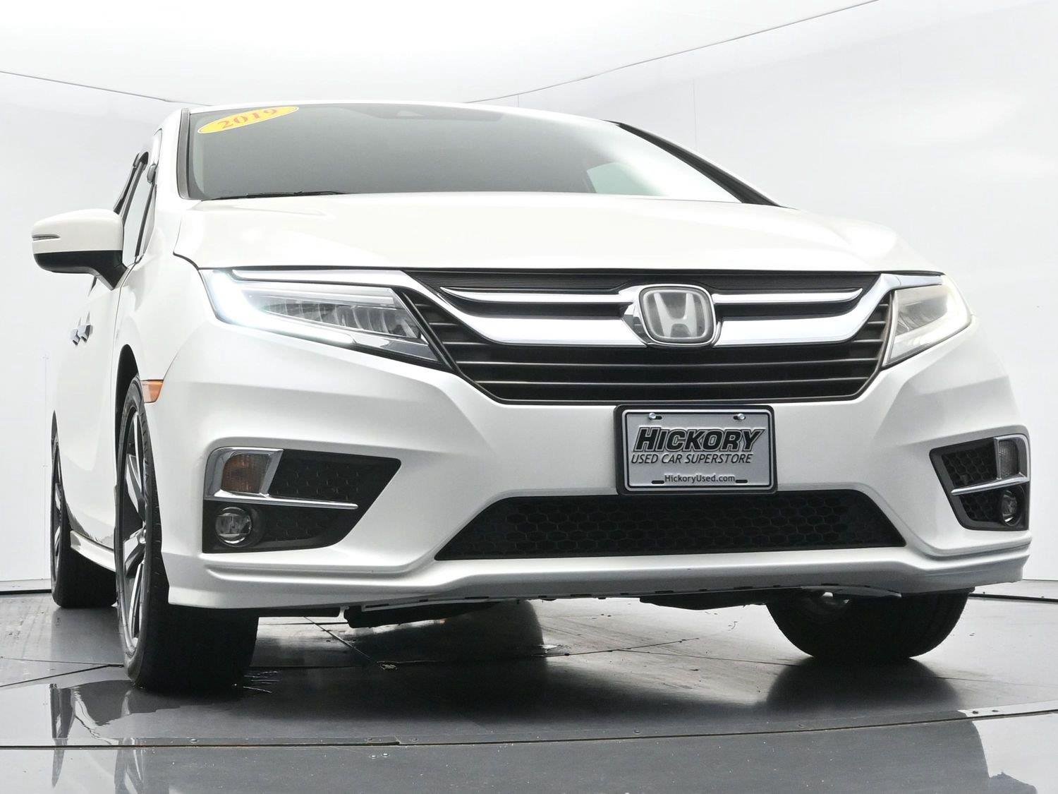Used 2019 White Diamond Pearl Honda Touring image 52