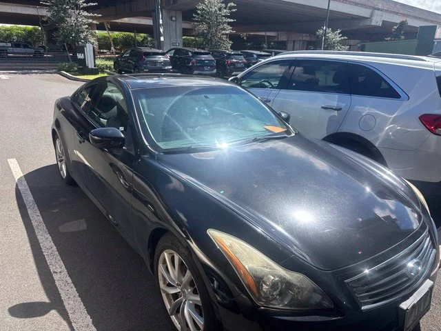 Used 2011 Black INFINITI Journey image 7