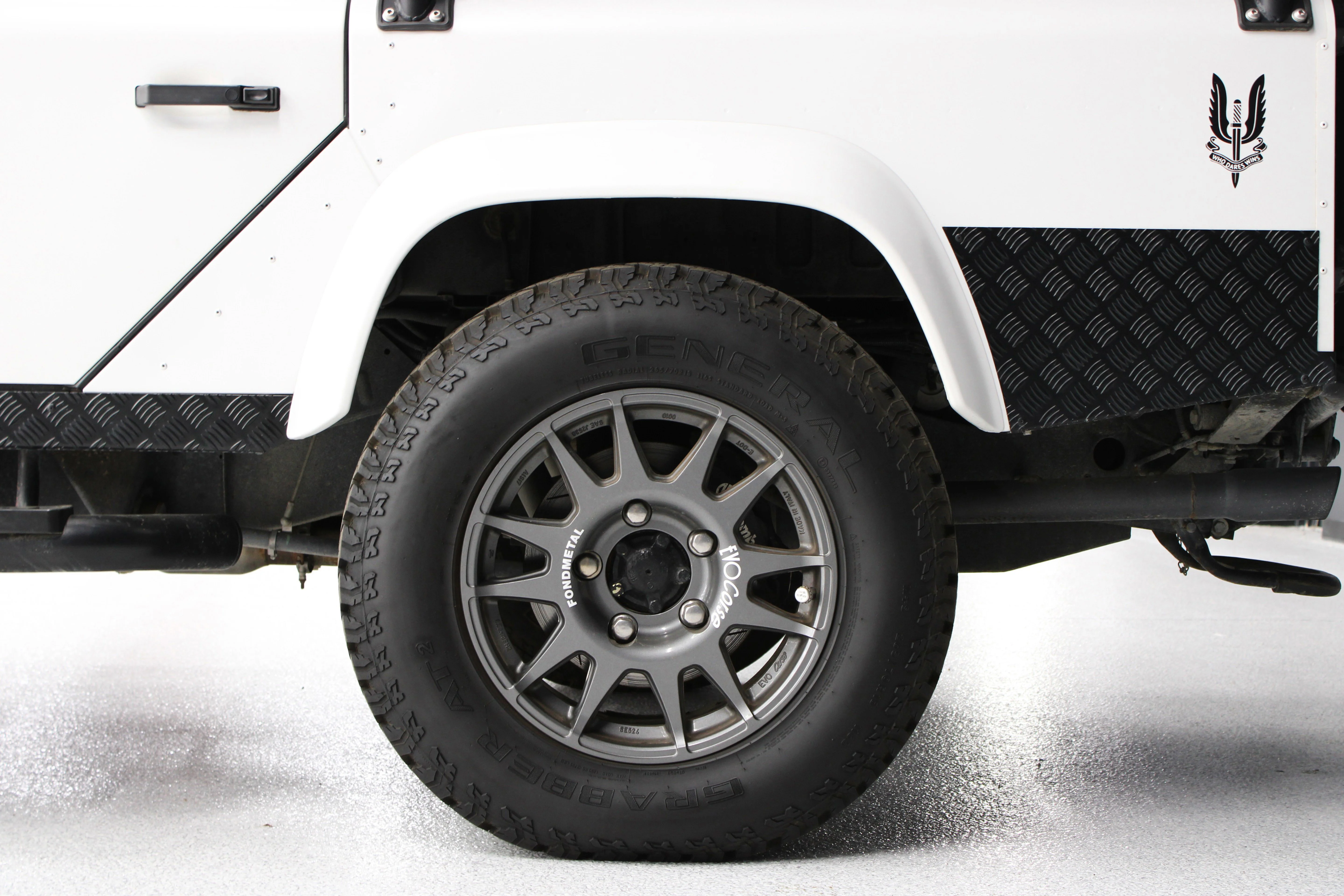 Used 1986 Lamborghini White Land Rover  image 40