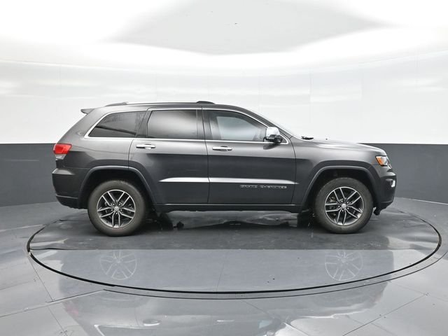Used 2017 Gray Jeep Limited image 26