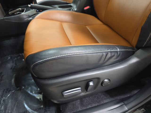 Used 2016 Black Toyota Limited image 29