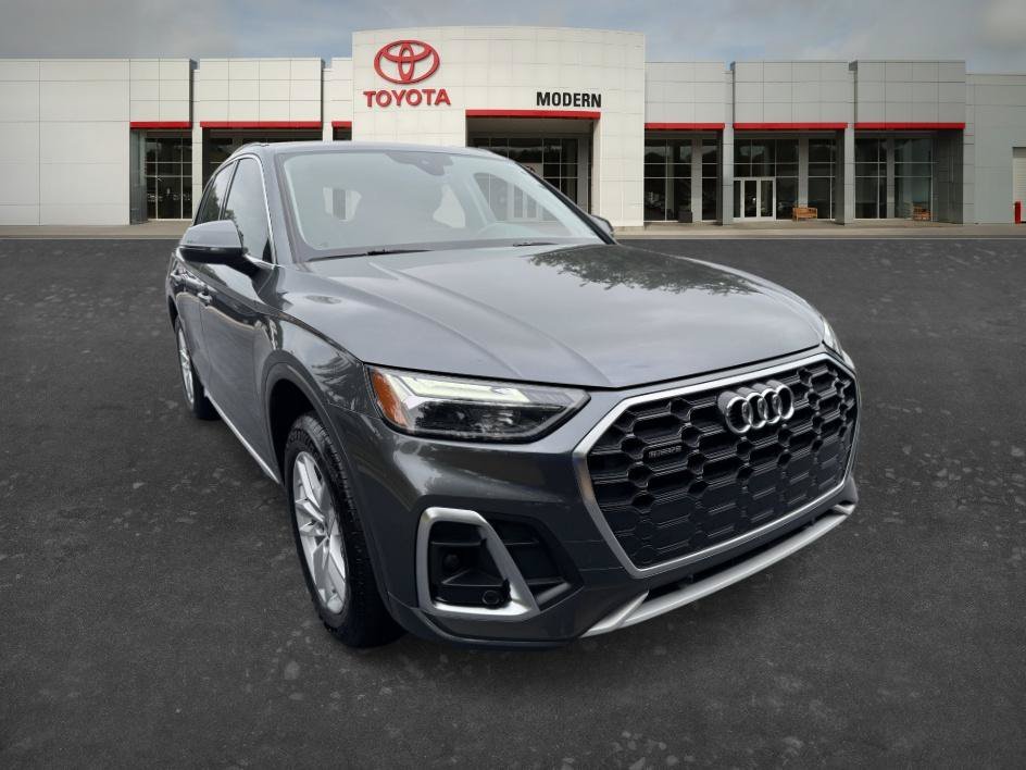 Used 2023 Daytona Gray Pearl Audi S line Premium image 3