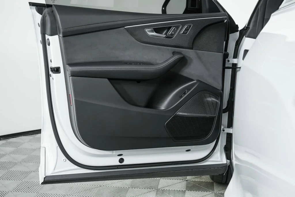 Used 2024 White Audi 4.0T image 67