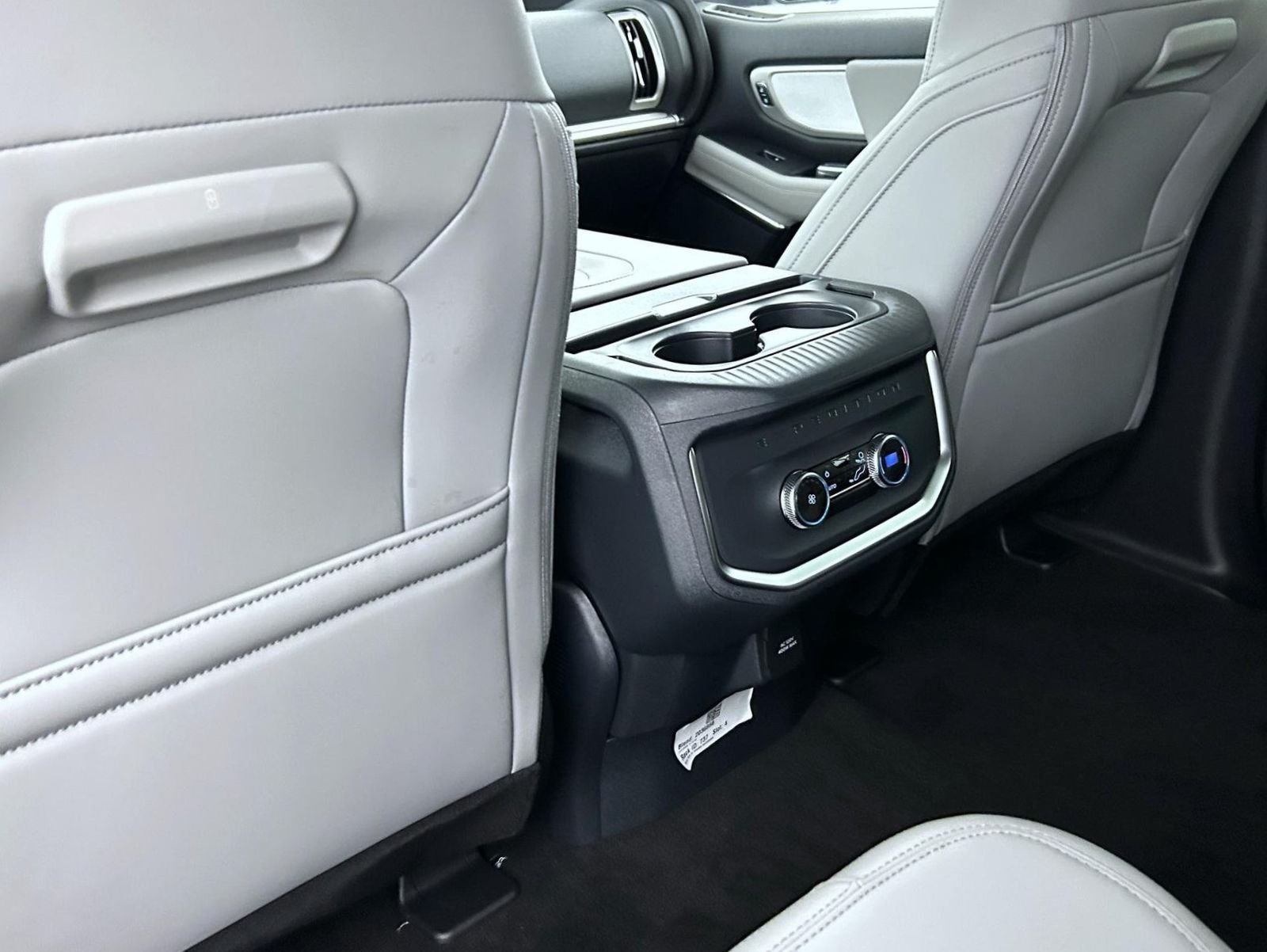 New 2027 Glacier Gray Metallic Tri-Coat Ford Active image 23