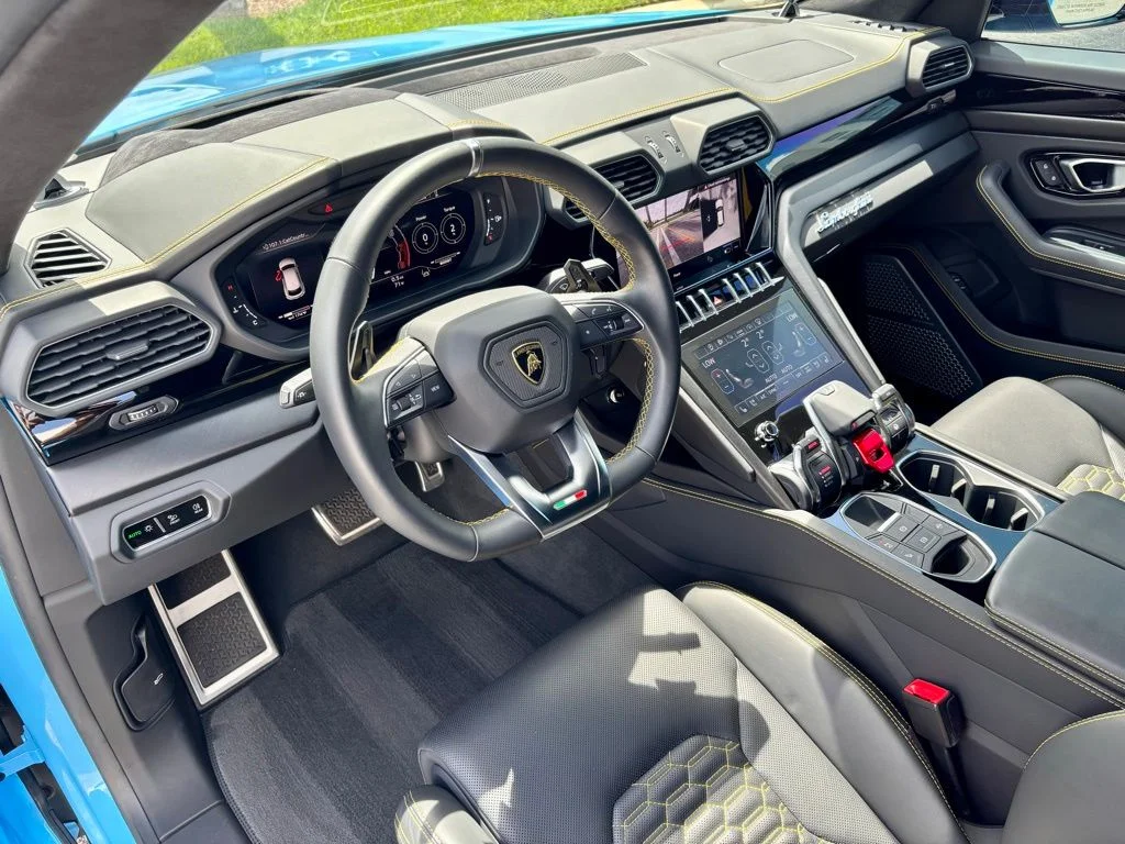 2024 Lamborghini Urus S - Photo 18