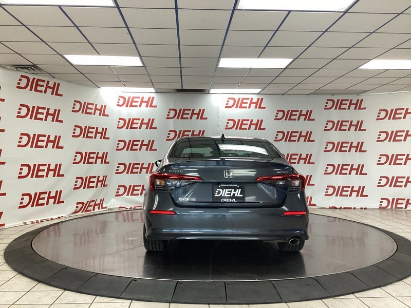 Used 2024  Honda Sport image 6