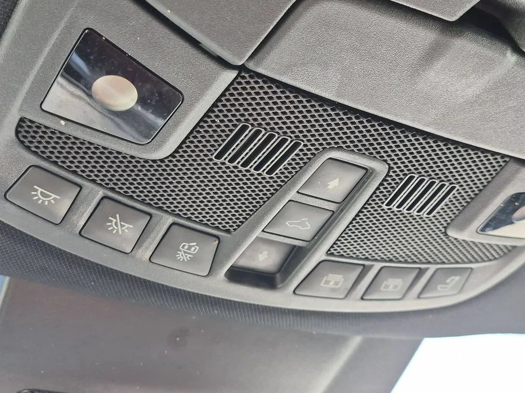 Used 2020 Black Lincoln Reserve image 25