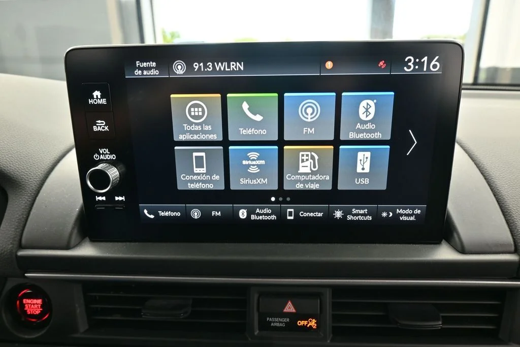 Used 2025 White Honda EX-L image 23