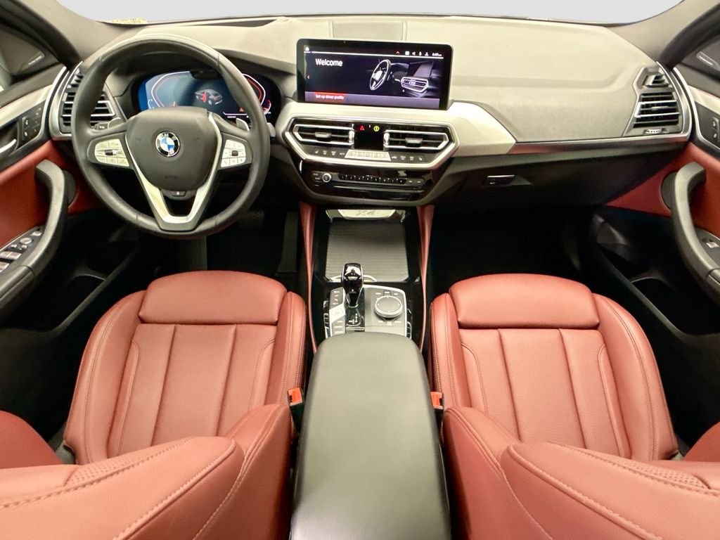 Used 2024 White BMW xDrive30i image 13