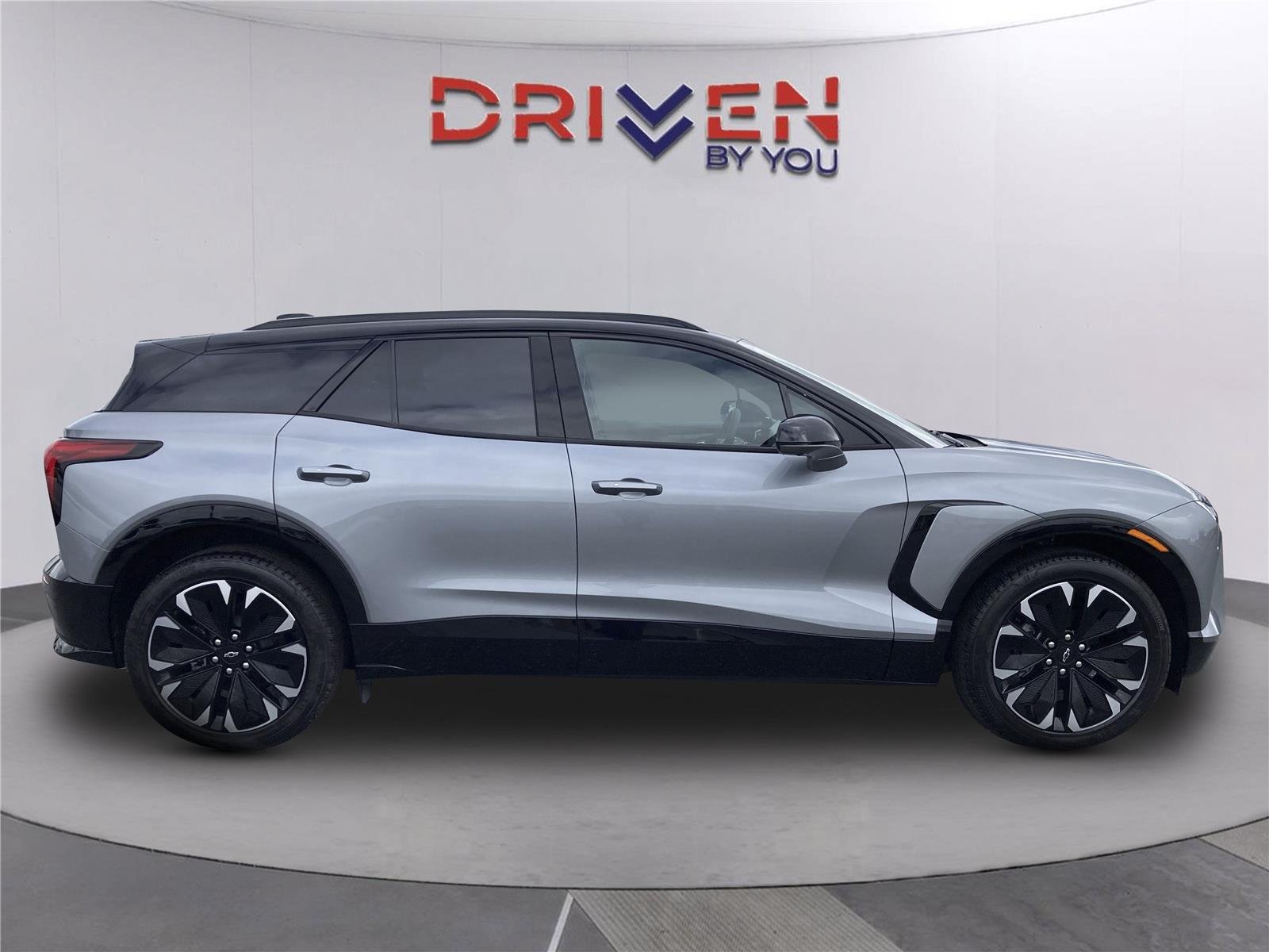 2026 Chevrolet Blazer EV RS - Photo 3