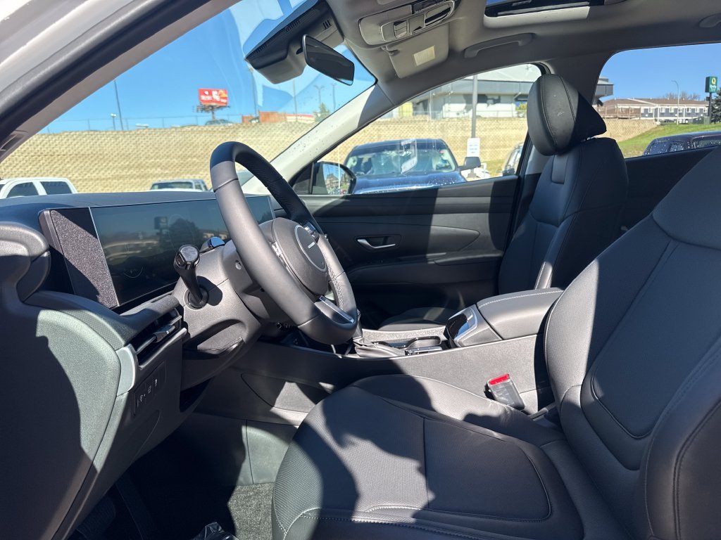 New 2026 White Hyundai SEL Premium image 9