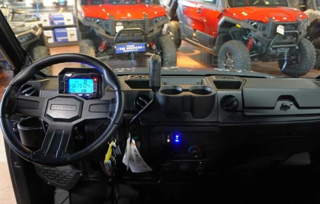 New 2026 GRANITE GRAY Polaris CAB image 5