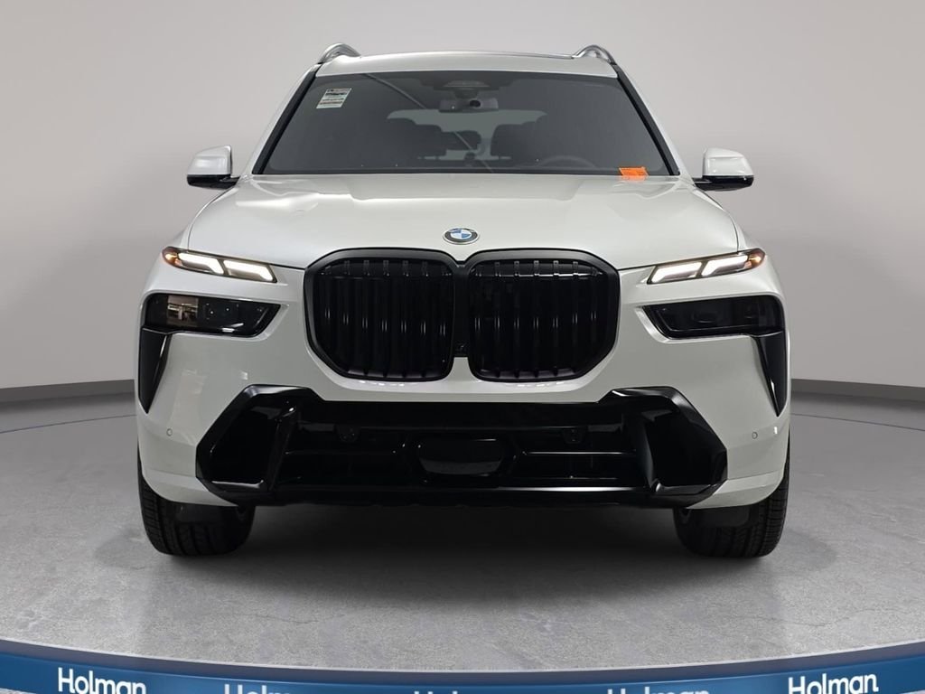 New 2026 Mineral White Metallic BMW xDrive40i image 2