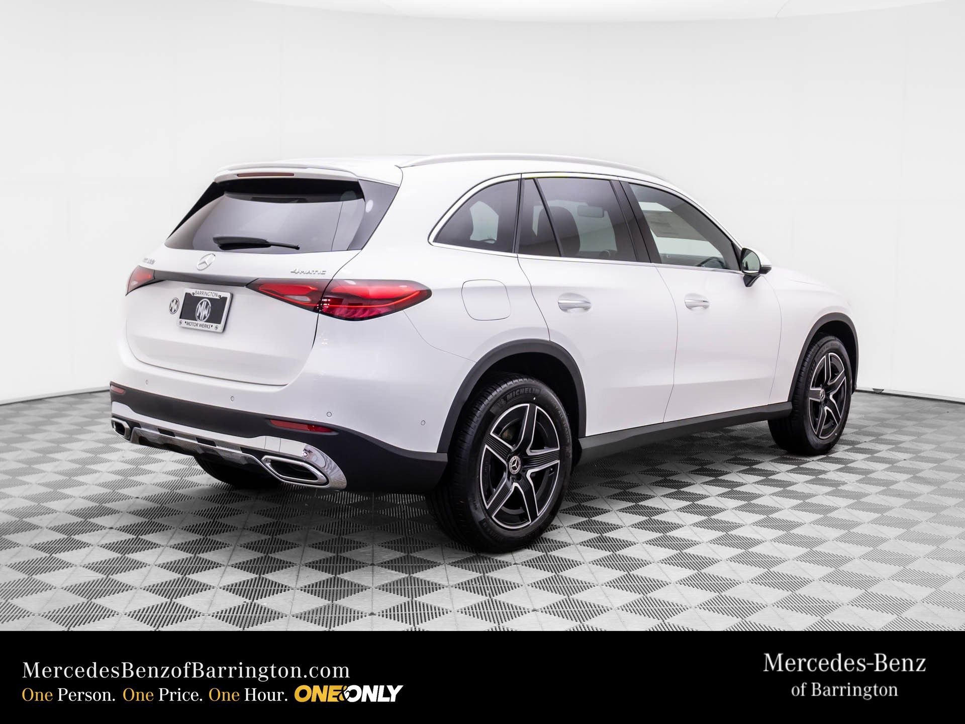 New 2026 Polar White Mercedes-Benz GLC 300 image 45