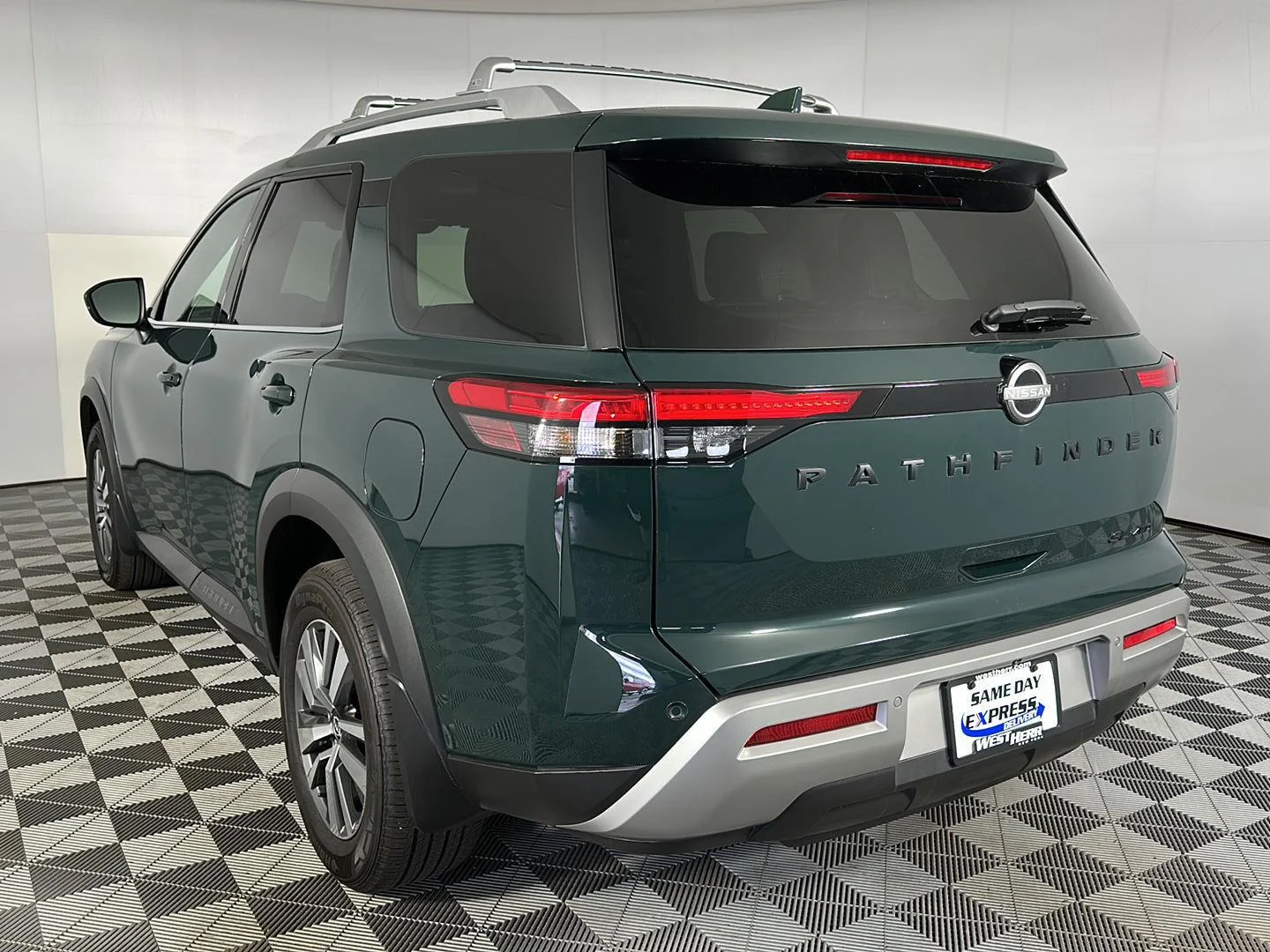 Used 2024 Obsidian Green Pearl Nissan SL image 24
