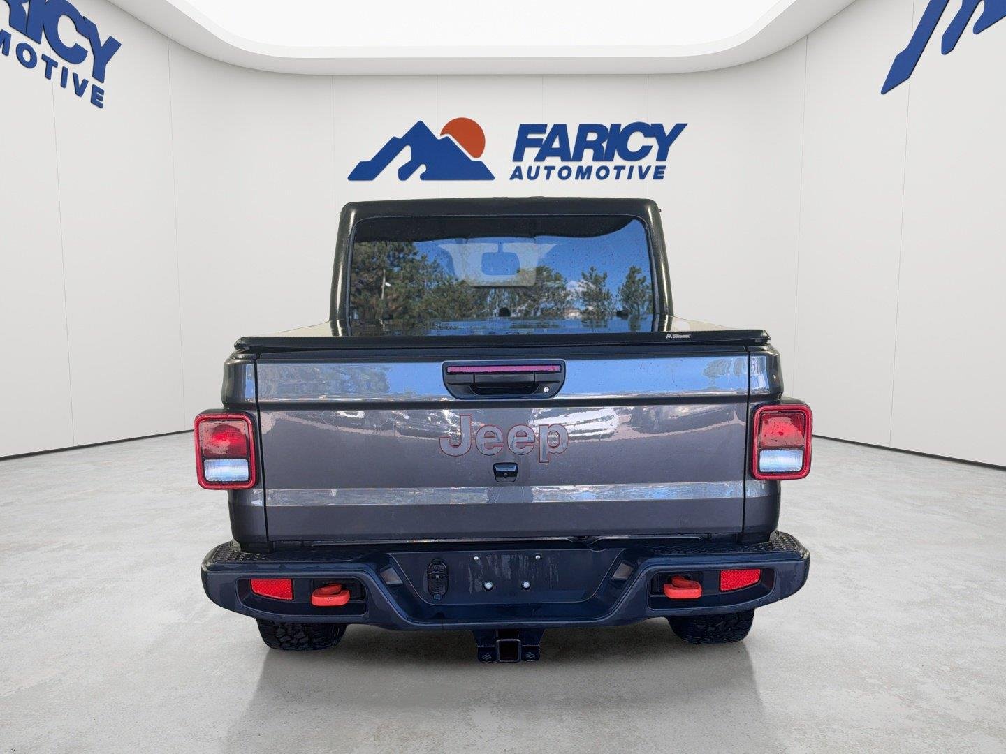 Used 2022 Granite Crystal Metallic Clearcoat Jeep Mojave image 6