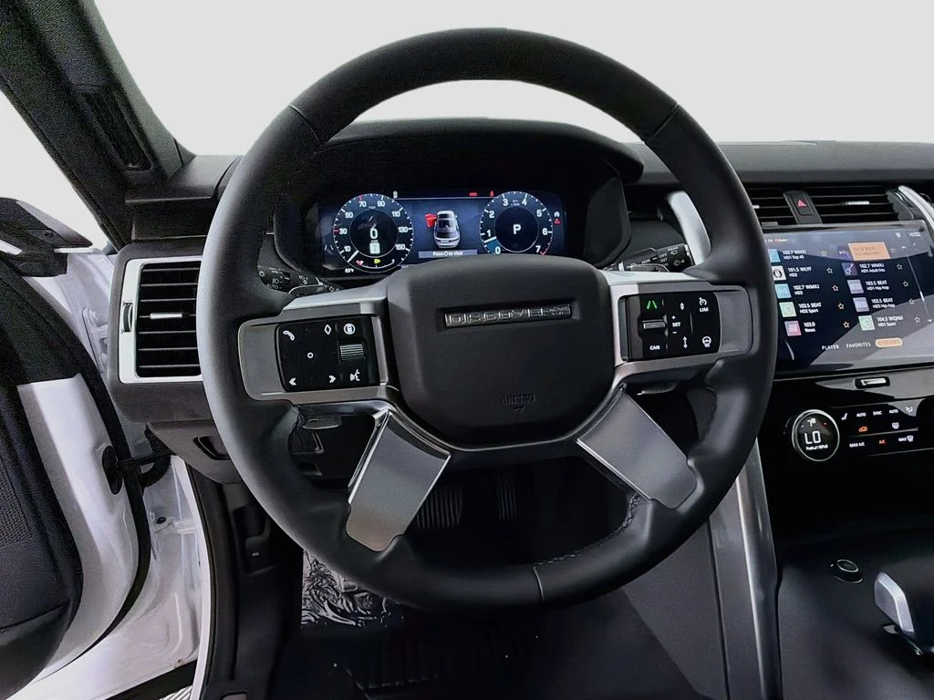 New 2026 Fuji White Land Rover S image 11