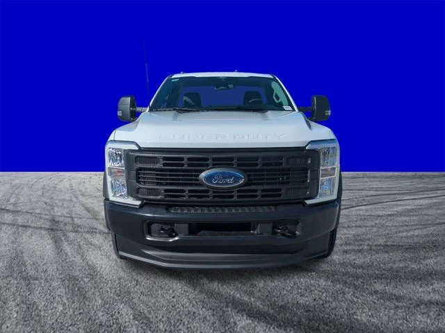 New 2026 Oxford White Ford F-450® XL image 9