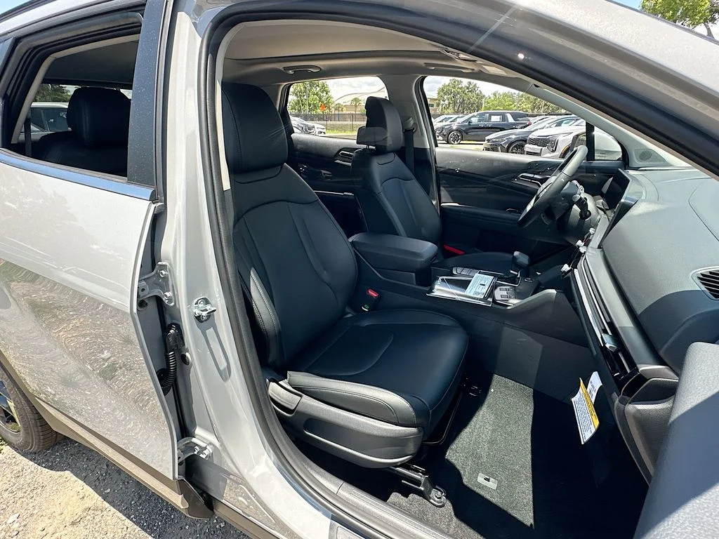 New 2026 Wolf Gray Kia EX image 27