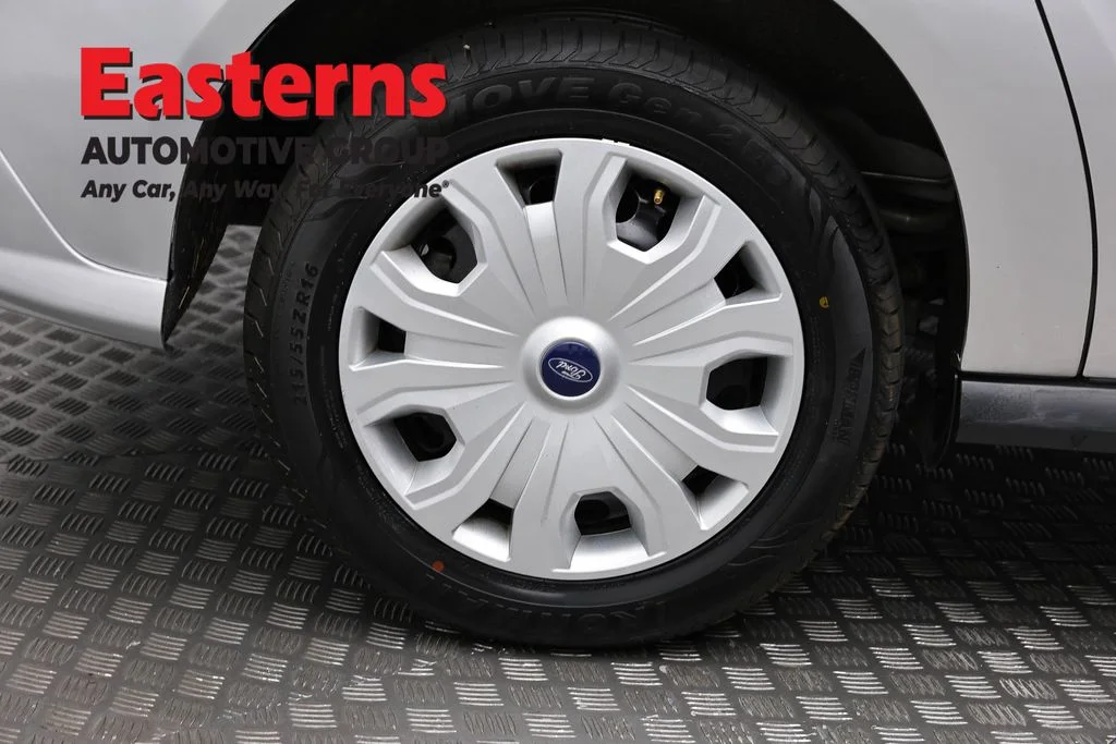 Used 2021 Silver Ford XLT image 29