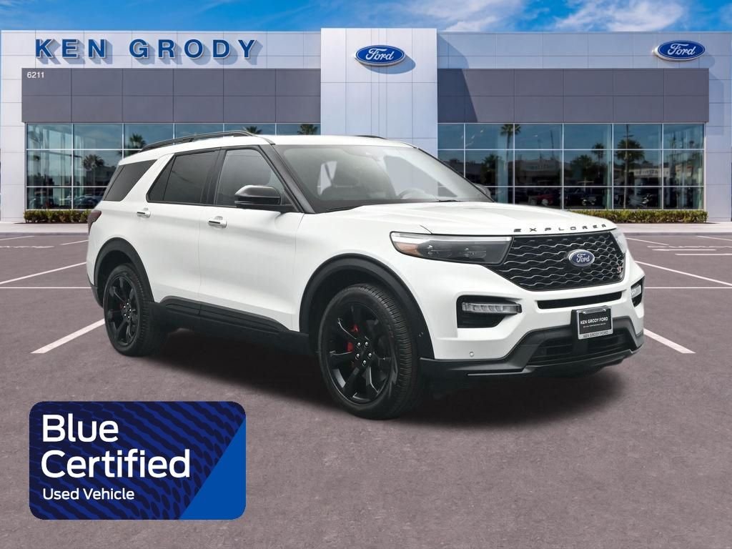 2023 Ford Explorer ST 4WD's photo