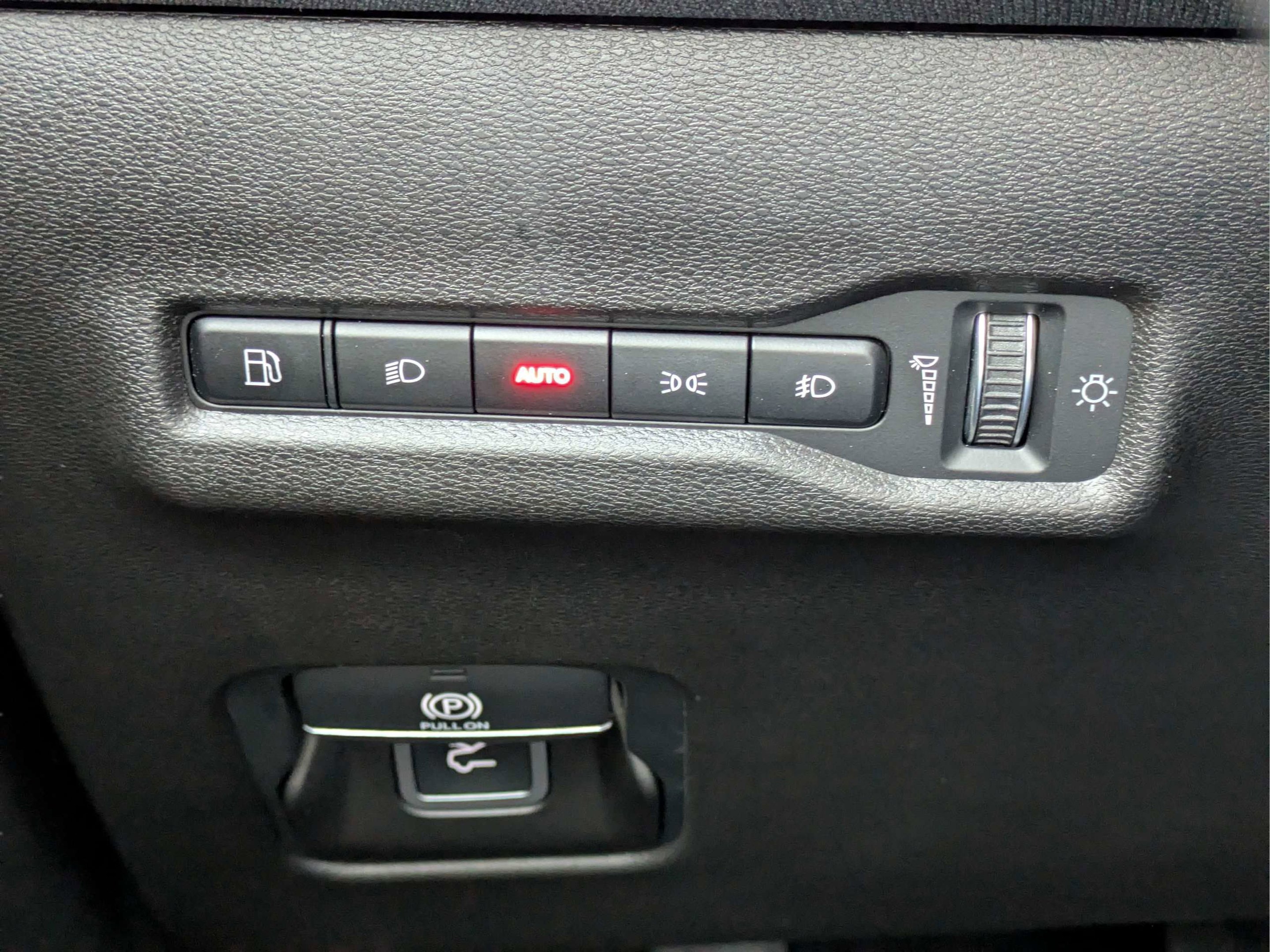 New 2026 Bright White Clearcoat Jeep Laredo image 27