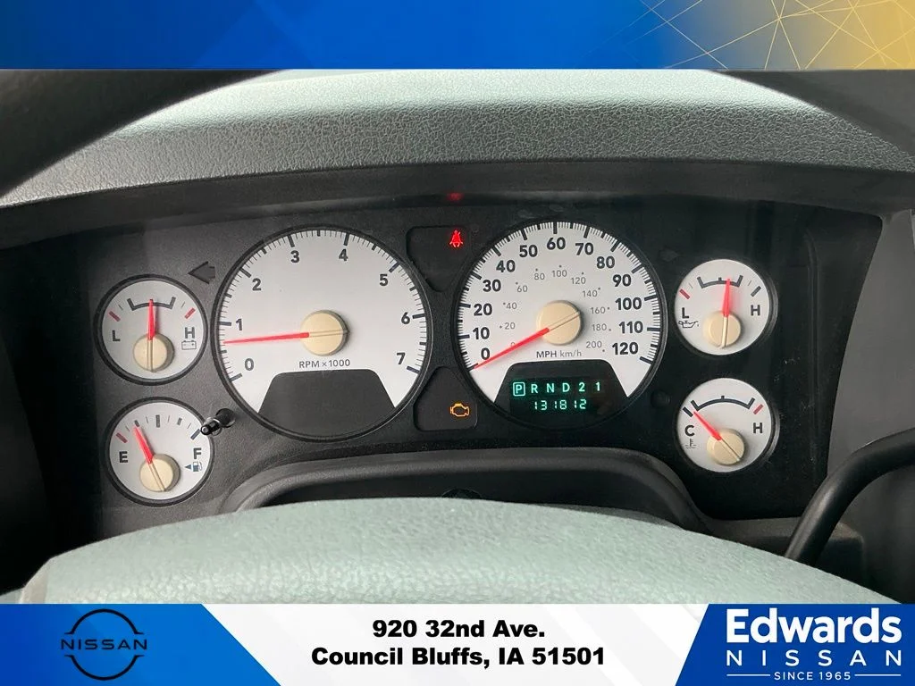 Used 2007 Gray Dodge SLT image 15