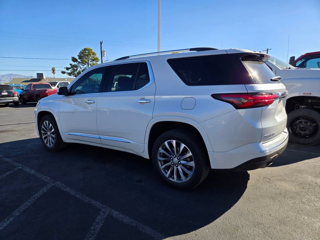 Used 2023 Iridescent Pearl Tricoat Chevrolet Premier image 3