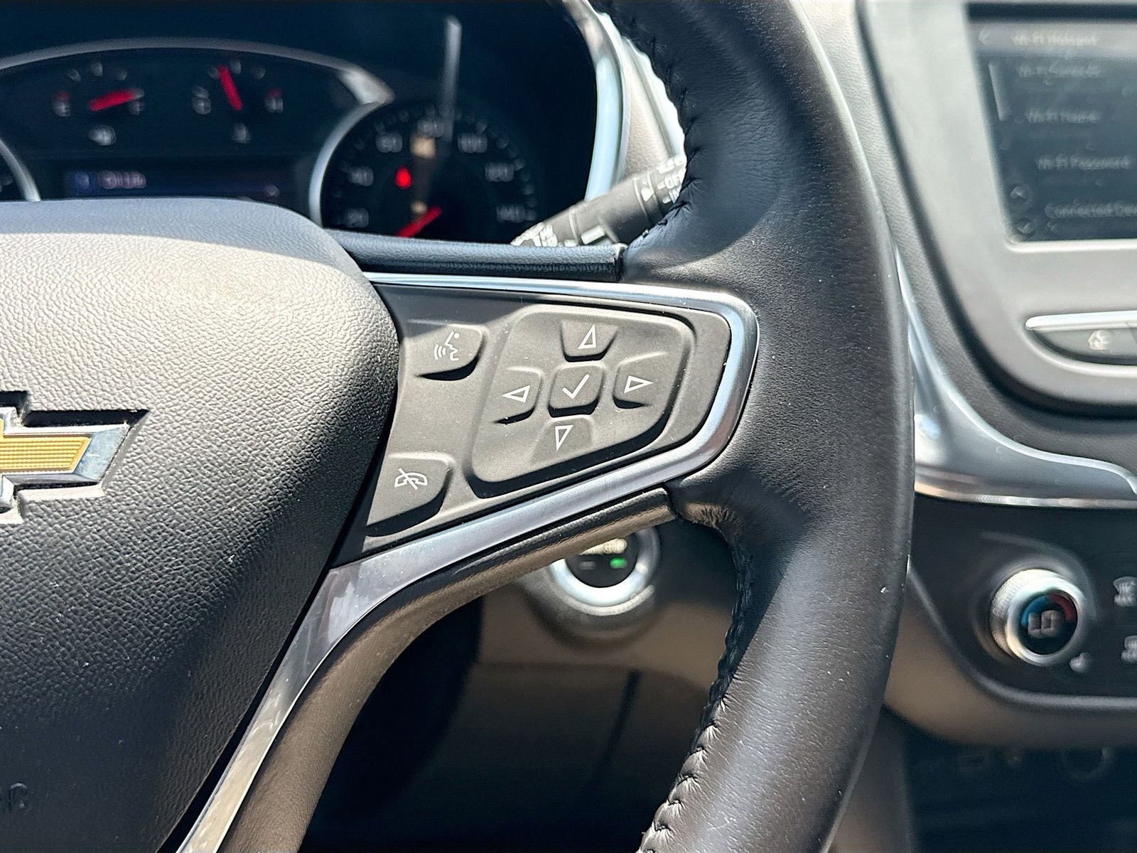 Used 2019 Silver Chevrolet LT image 35