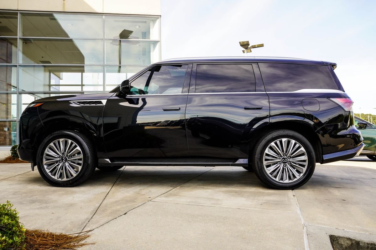Used 2025 Black INFINITI SENSORY image 9