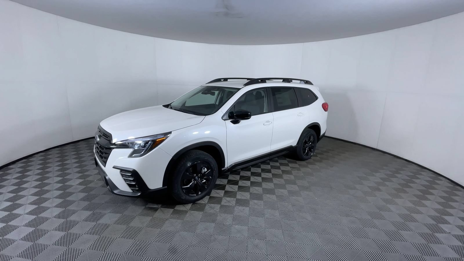 Used 2026 Crystal White Pearl Subaru Premium image 4
