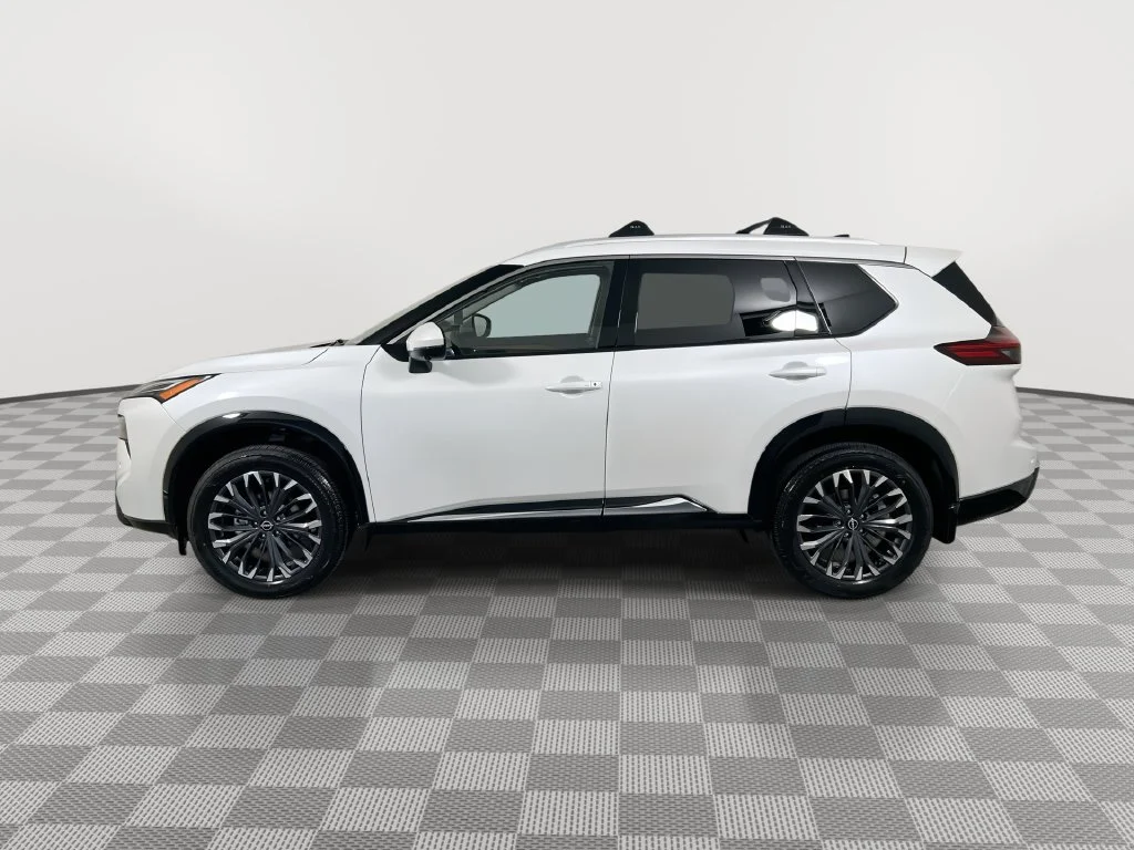New 2026 Everest White Pearl TriCoat Nissan Platinum image 5