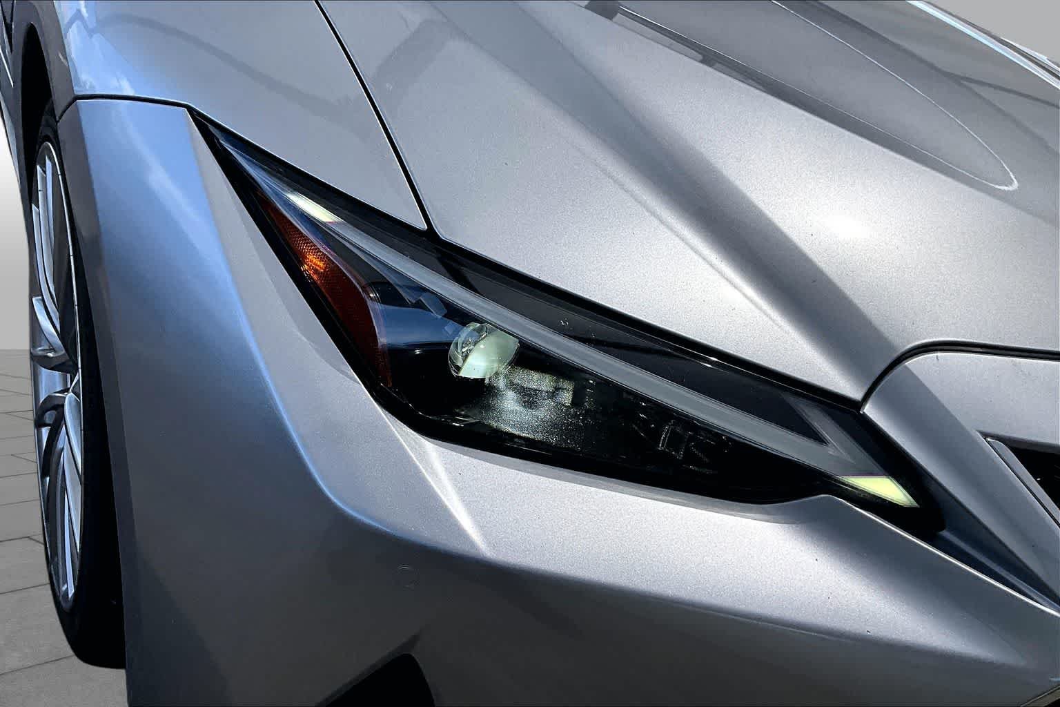 Used 2022 Iridium Lexus  image 28