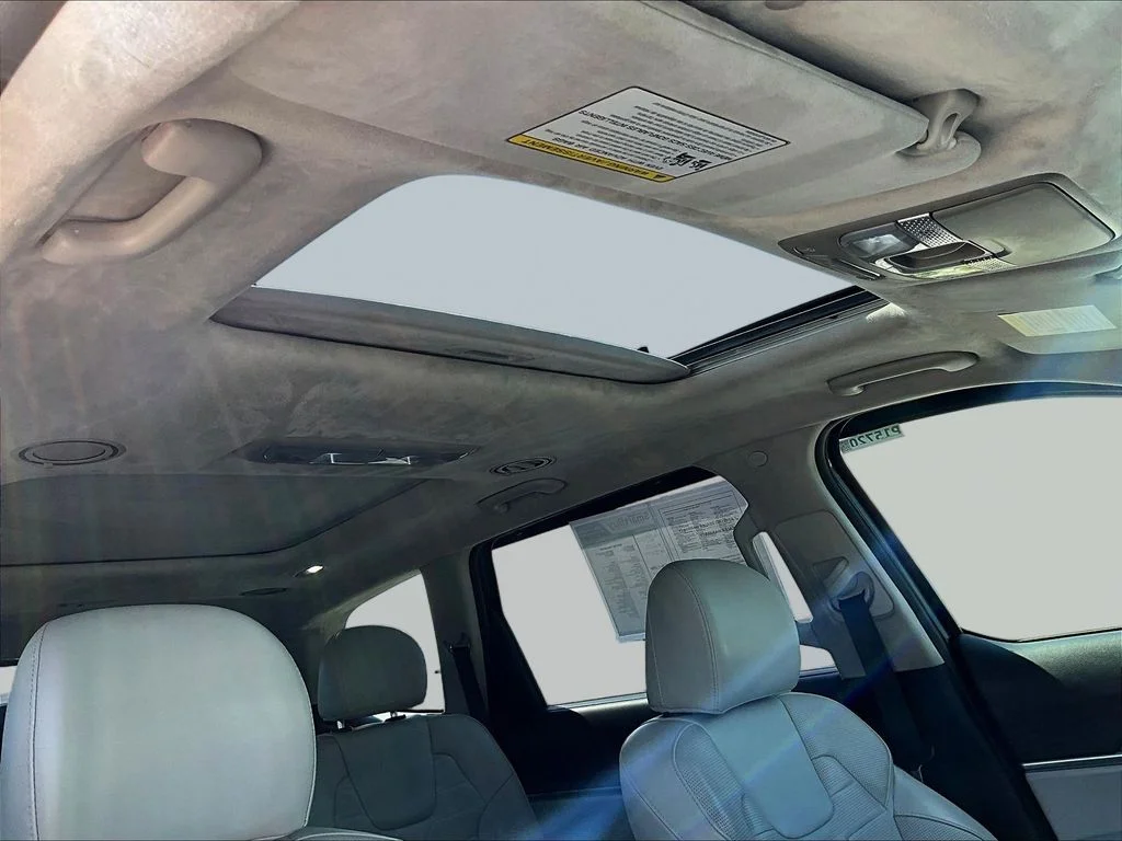 Used 2022 Gray Kia SX image 30